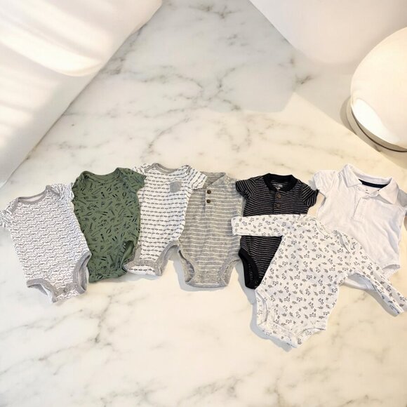 Baby Clothes Bundle Size 0-3 Months Footies Bodysuits Outfits Sets Tops Bottoms - Picture 4 of 16